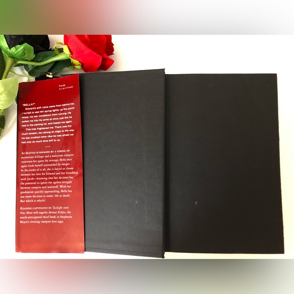 Twilight Saga Eclipse & Harry Potter Hardcover Books - Picture 4 of 15